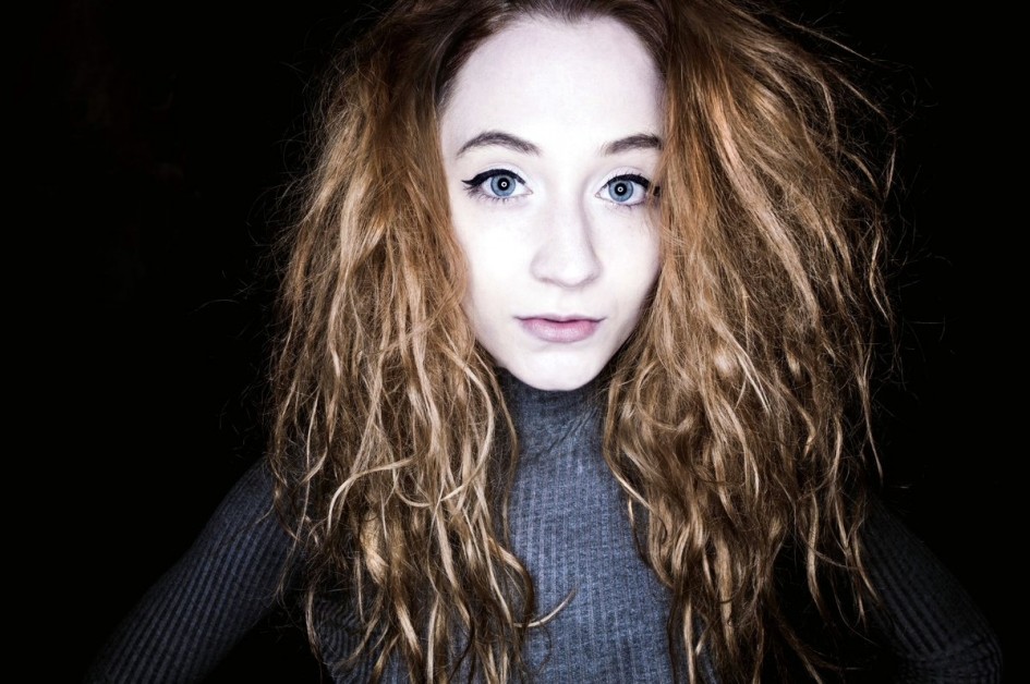 Janet Devlin S Little Lights Reviewed By Davecromwell Writes Ok Good Records