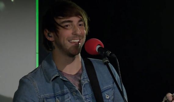 All Time Low Covers Lorde's "Green Light" for BBC Radio 1 Live Lounge