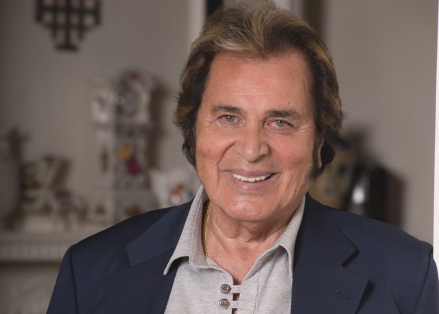 engelbert humperdinck has unfulfilled dreams sentinel source interview warmest christmas wishes the man i want to be tour