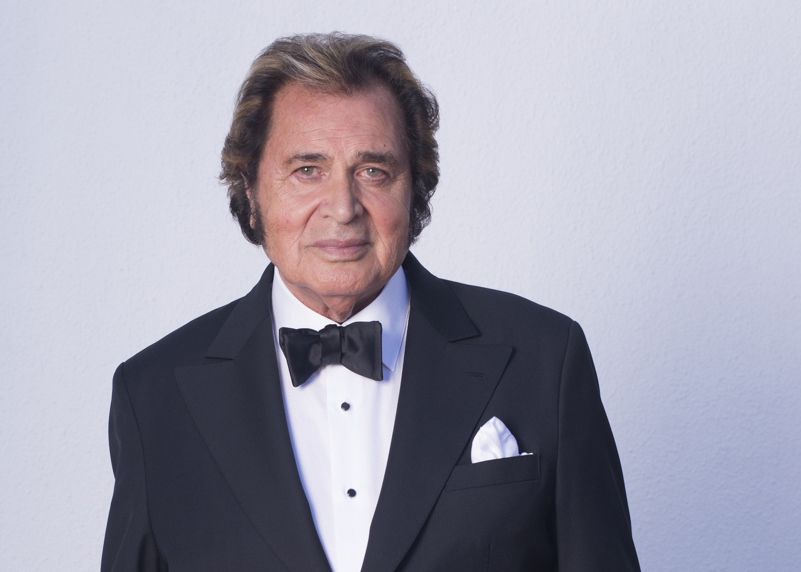 engelbert humperdinck digital journal interview warmest christmas wishes