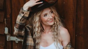 Janet Devlin Returns with the Roaring New Single, ‘Emotional Rodeo’