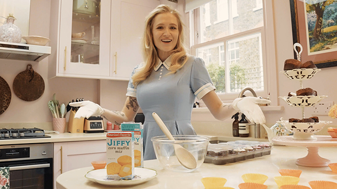 Janet Devlin - Candy